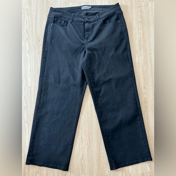 Torrid stretch denim jeans nwot - Picture 2 of 2